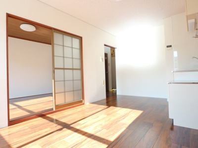 【洋室】 | コーポセレクトB | きれいな洋室です