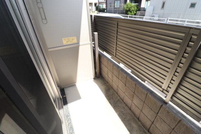 熊本市南区御幸西２丁目のアパートのバルコニー