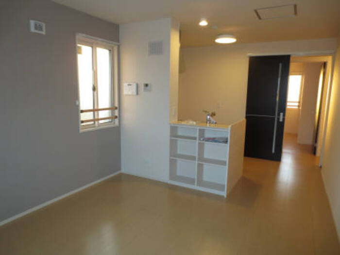 熊本市南区御幸西２丁目のアパートの居間・リビング