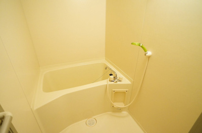 【浴室】 | コーポマルイⅤ | お風呂です