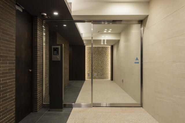 カーサスプレンディッド小石川のエントランス