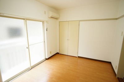 【洋室】 | ハーモニーパレス中山 | 個人の部屋や寝室として使える洋室です