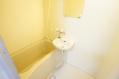 【浴室】 | ハーモニーパレス中山 | 日々の暮らしに欠かせないお風呂です