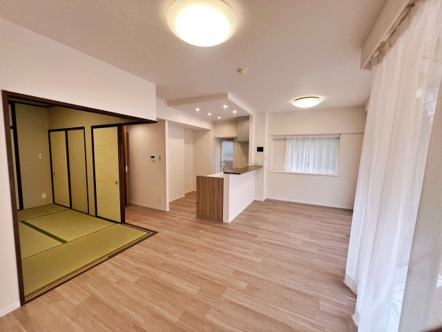 ランドコム横濱富岡の居間・リビング