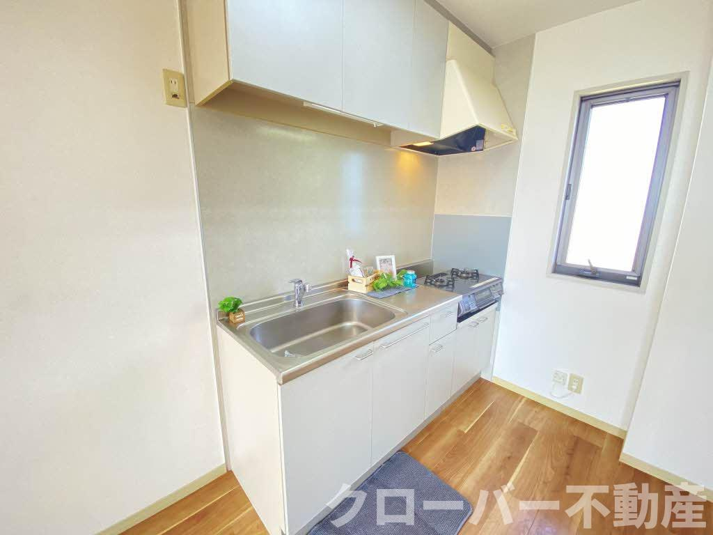 コスモタウン森岡Ⅱ B棟のキッチン