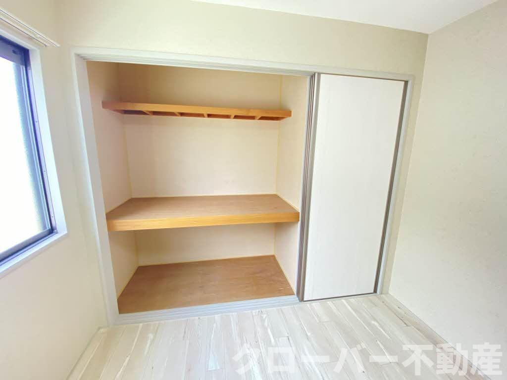 コスモタウン森岡Ⅱ B棟の収納