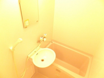 【浴室】 | レオパレスｃｏｔｔａｇｅ | 日々の疲れを癒すお風呂付です