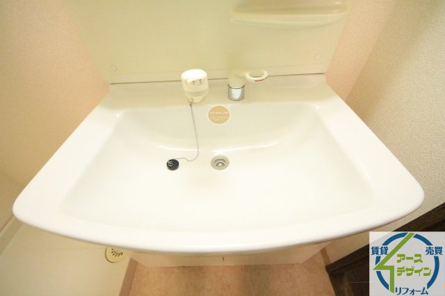 プラザハイツ二ツ屋の独立洗面台|※類似部屋