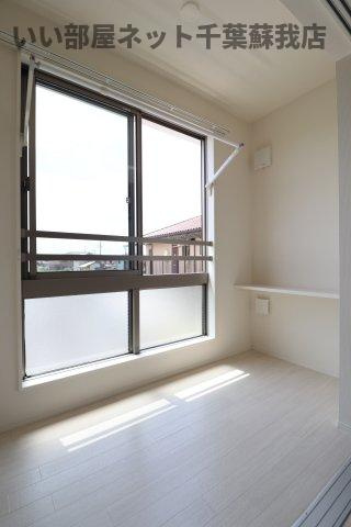 セレーノアキのバルコニー|開放的で明るい空間を演出してくれるバルコニーです