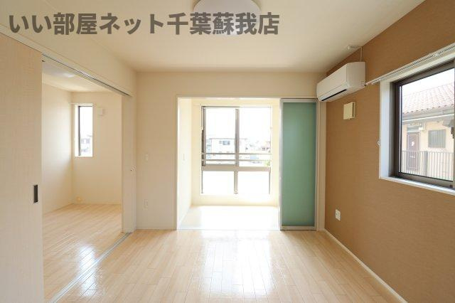 セレーノアキの居間・リビング|ゆったり過ごせる居間です