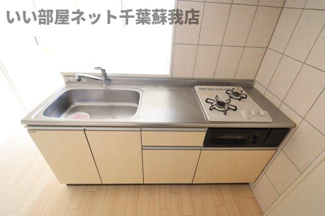 セレーノアキのキッチン|コンパクトなキッチンで掃除もラクラク