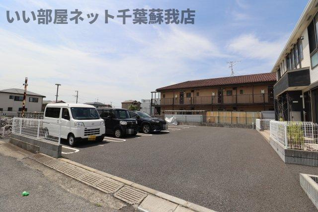 セレーノアキの駐車場|車をお持ちの方に嬉しい駐車場付きの物件です