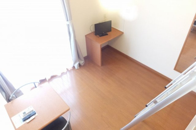 【居間・リビング】 | レオパレスジュネス紫竹 | ゆったりとしたリビングです