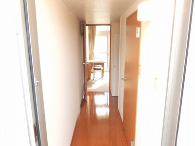 【玄関】 | レオパレスジュネス紫竹 | 落ち着いた玄関です