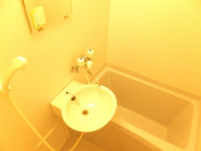 【浴室】 | レオパレスジュネス紫竹 | お風呂で日々の疲れを落としましょう