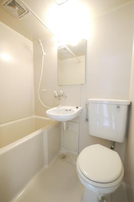 プレジール大森の浴室|※写真は別の部屋のものです。