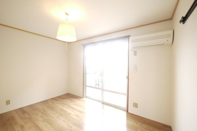 プレジール大森の洋室|※写真は別の部屋のものです。