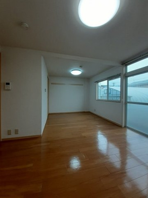 【居間・リビング】 | グリーンシティ | おしゃれな居間です