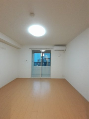 【居間・リビング】 | ラ・フィエスタⅠ | 居間です