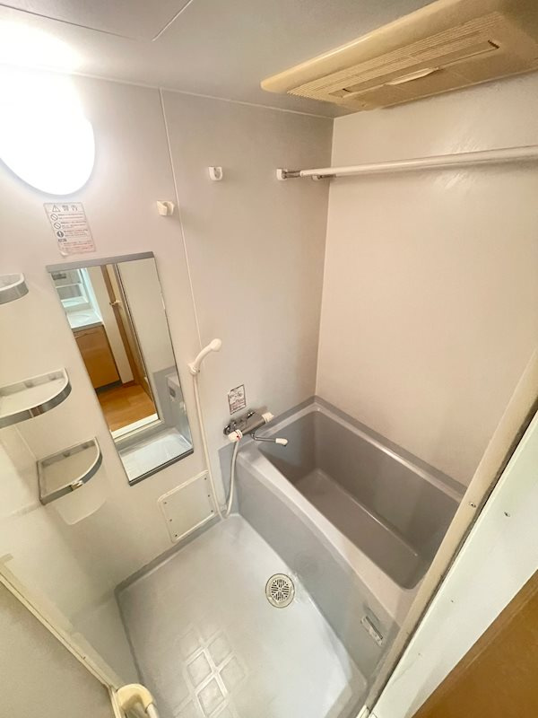 エステムコート新神戸エリタージュの浴室