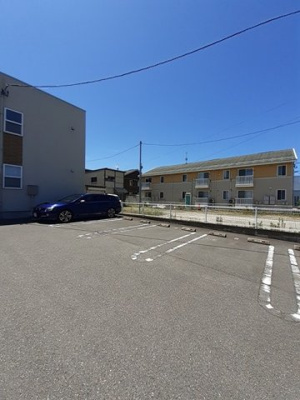 【駐車場】 | エアーウエスト | 駐車スペースもあります