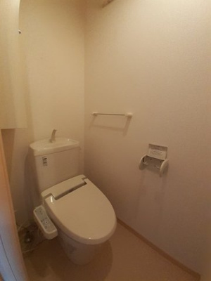 【トイレ】 | エアーウエスト | 清潔感のあるトイレです