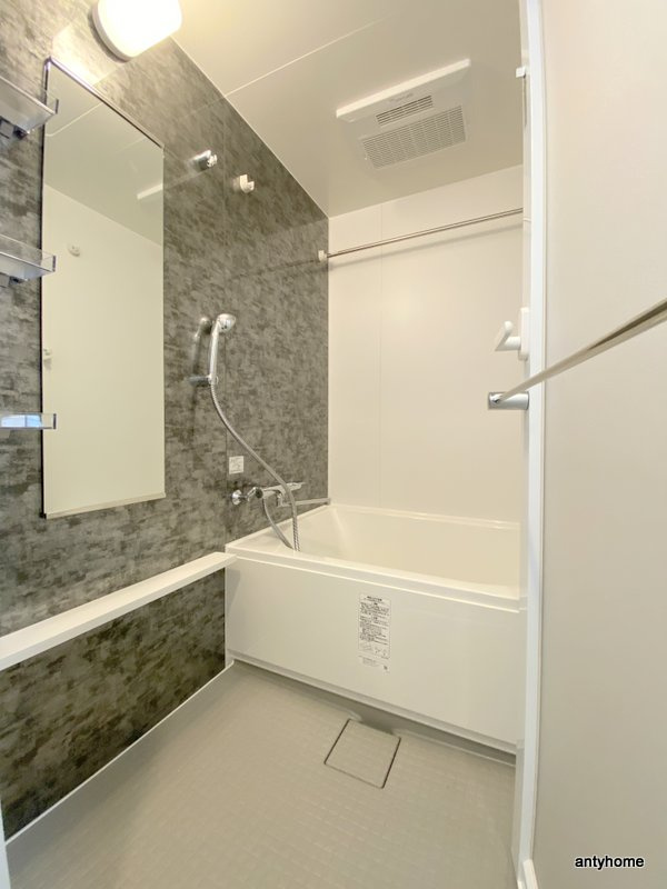 Dimora難波　仲介手数料無料の浴室