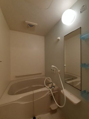 【浴室】 | ウィステリアＢ | 日々の疲れを癒すお風呂付です