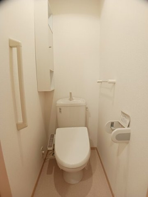 【トイレ】 | ウィステリアＢ | 落ち着いたトイレです