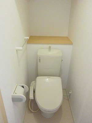 【トイレ】 | リンコーレジデンス－Ⅰ | 落ち着いた色調のトイレです