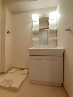 【洗面所】 | ウィステリアＡ | 脱衣スペースもあります