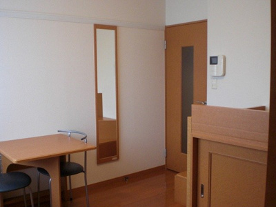 【寝室】 | レオネクストＷＡＫＡＴＵＫＩⅡ | 開放的な寝室です