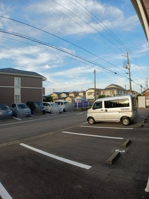 【駐車場】 | アーバンハウスⅡ | 駐車場完備です