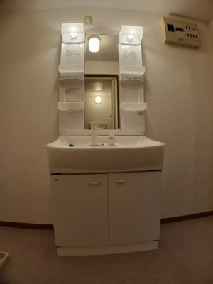 【洗面所】 | アーバンハウスⅡ | コンパクトで使いやすい洗面所