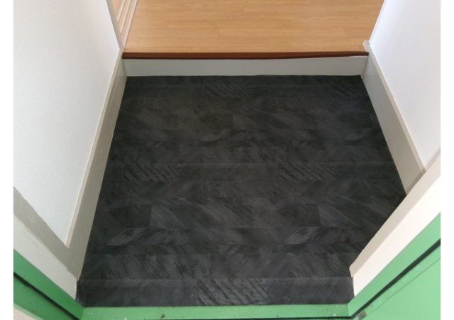 兵庫県公社　伊川谷（３）３号棟の玄関|ゆったりとした玄関です