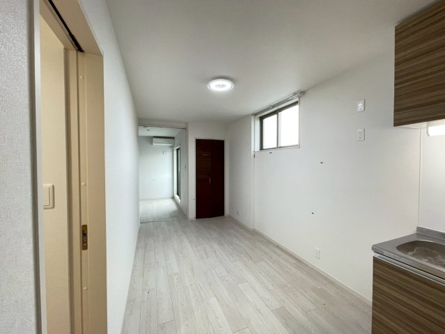 DEAR KINDAI ( 近畿大学 一人暮らし )の居間・リビング