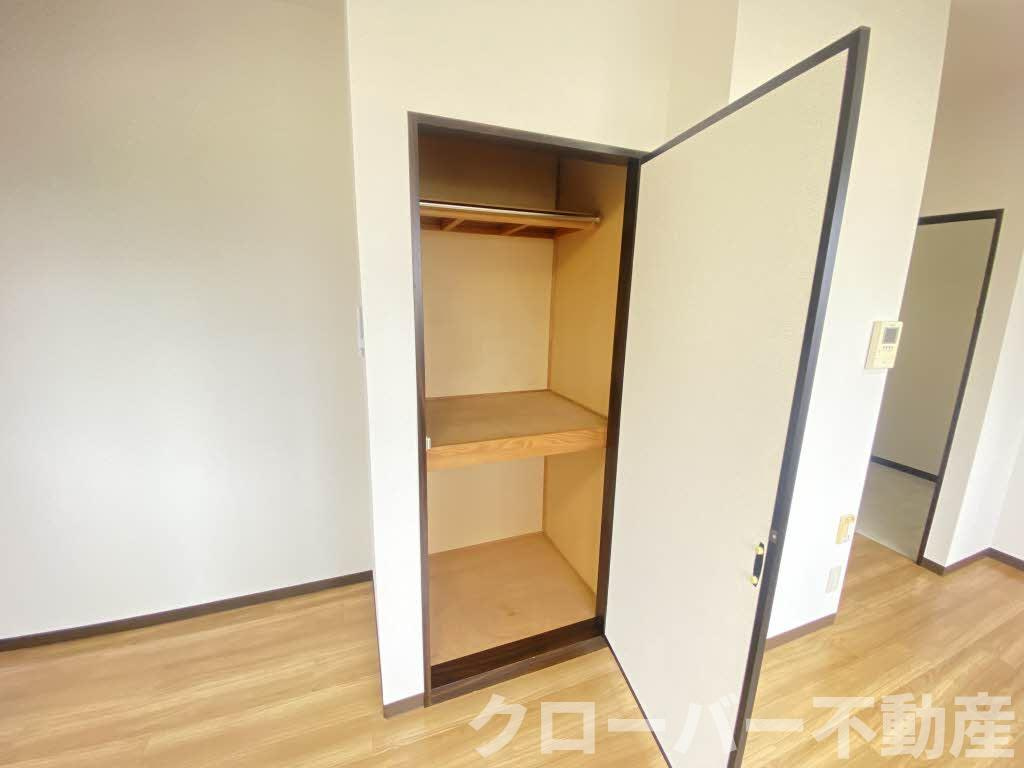 コスモタウン森岡 C棟の収納