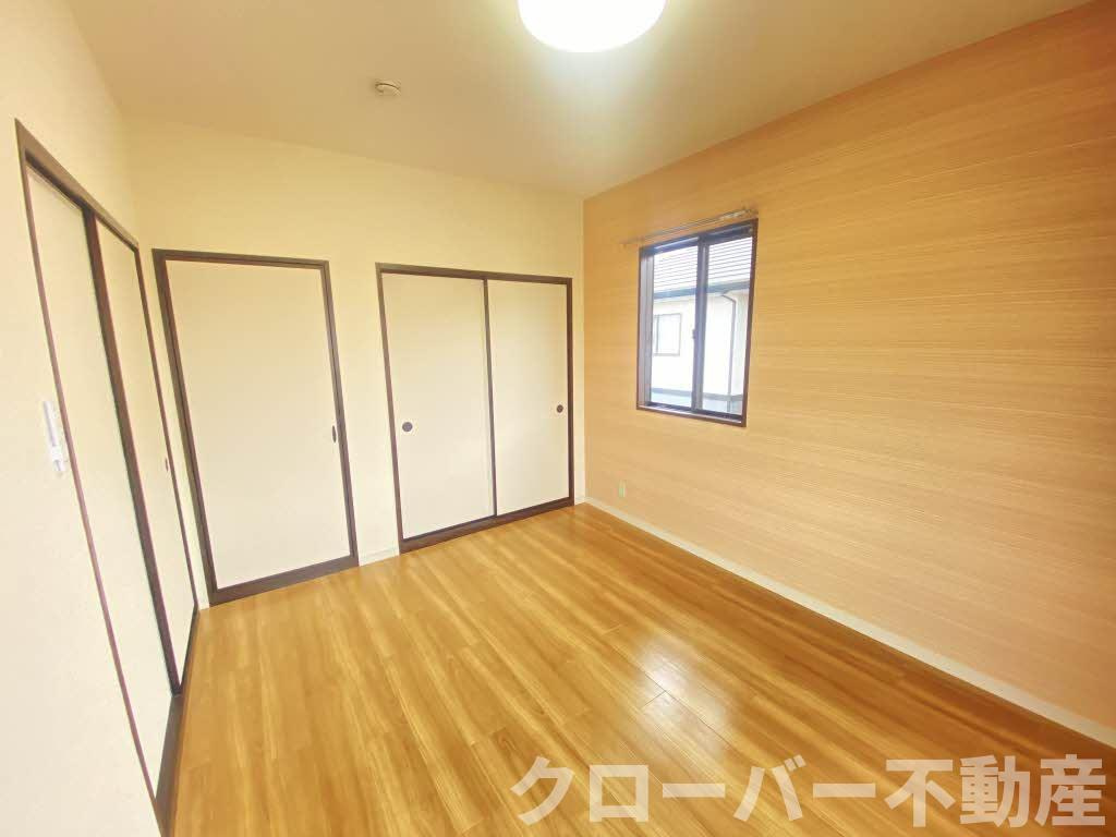 コスモタウン森岡 C棟の洋室