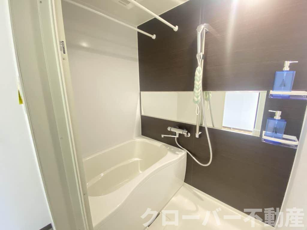 コスモタウン森岡 C棟の浴室