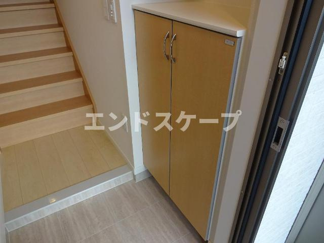 ＣＡＬＭＬＹ（カームリィ）の収納|下駄箱
高崎、前橋のお部屋探しはエンドスケープまで！お客様の理想お聞かせ下さい♪