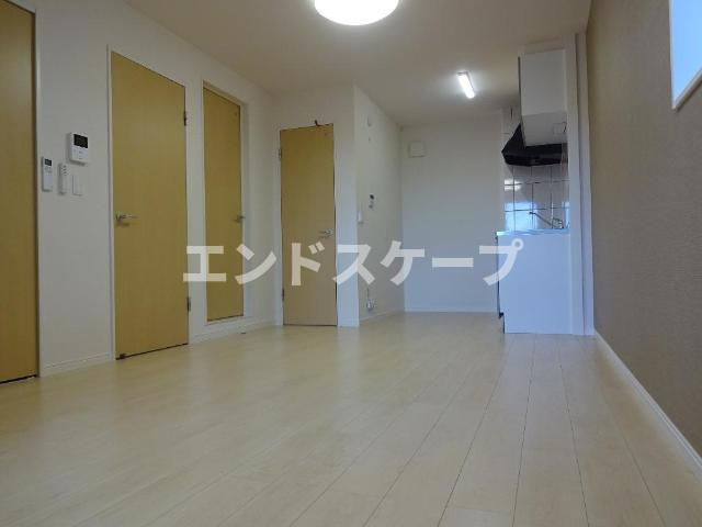 ＣＡＬＭＬＹ（カームリィ）の居間・リビング|リビング（南側から）
高崎、前橋のお部屋探しはエンドスケープまで！お客様の理想お聞かせ下さい♪