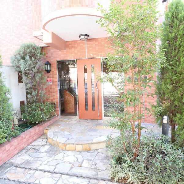 小石川ガーデンハウスのエントランス