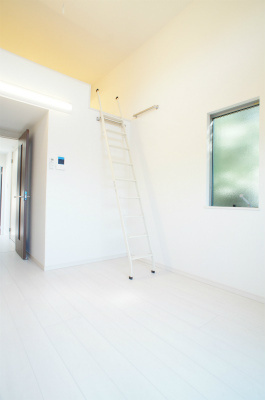 FERIO三ツ沢の居間・リビング