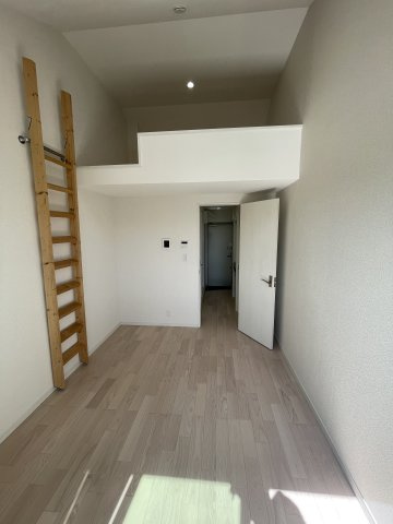 グラン浅間台の洋室