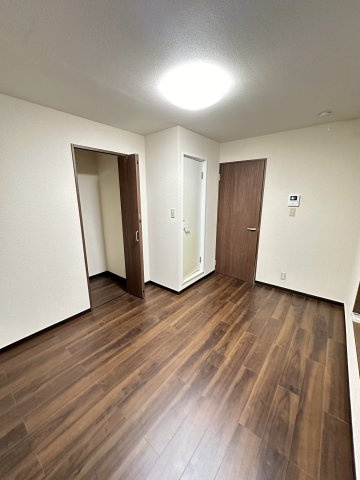 神大寺アパートの居間・リビング