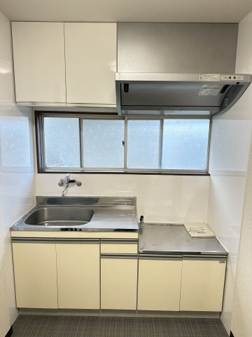 神大寺アパートのキッチン