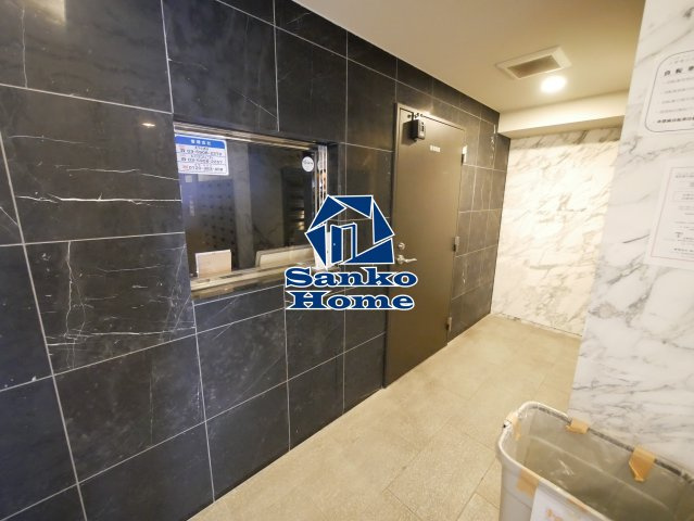 プレール・ドゥーク東京ＥＡＳＴⅤのエントランス