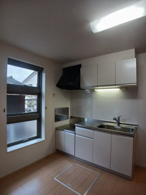 【キッチン】 | ステラ | コンパクトなキッチンで掃除もラクラク