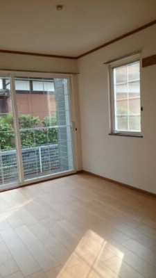 【居間・リビング】 | メイプルガーデン | おしゃれな居間です