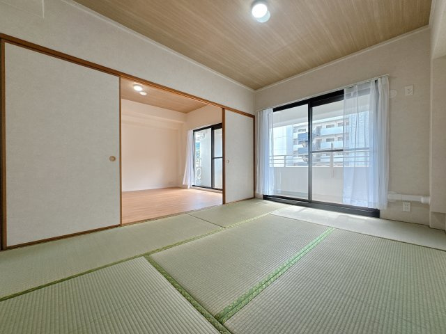 【和室】 | デュオ柏原8号棟☆仲介手数料無料☆